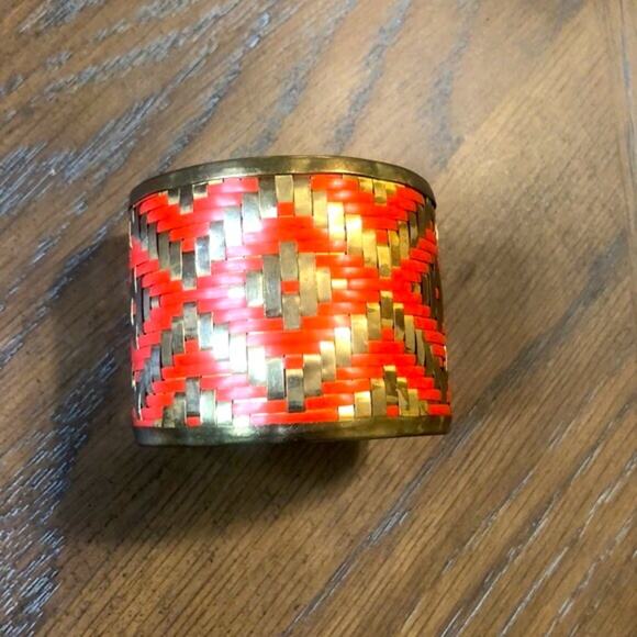 NWT! Francesca's Collections Gold & Coral Cuff Bracelet - Picture 3 of 8